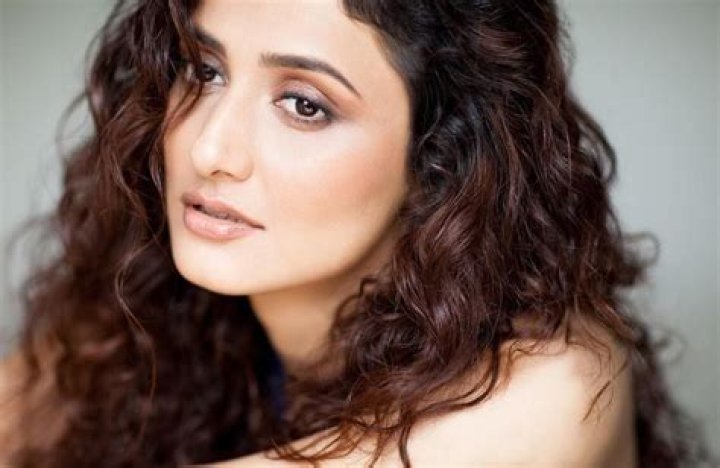 Ragini Not Knowndwani Height, Weight, Net Worth, Age, Birthday, Wikipedia, Who, Instagram, Biography