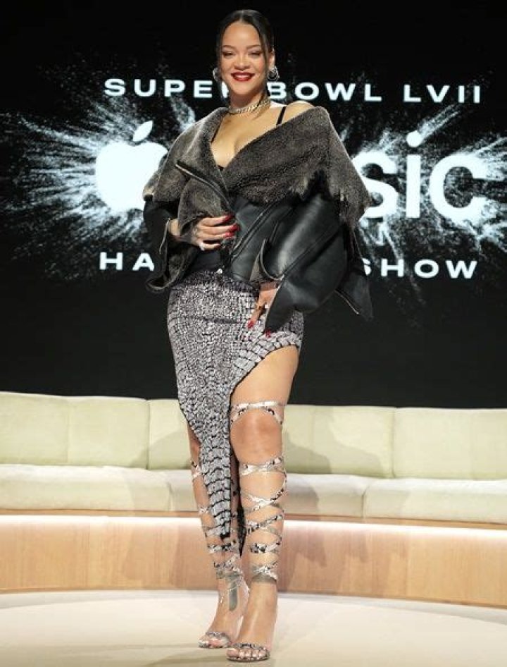 Rihanna Height, Weight, Net Worth, Age, Birthday, Wikipedia, Who, Instagram, Biography