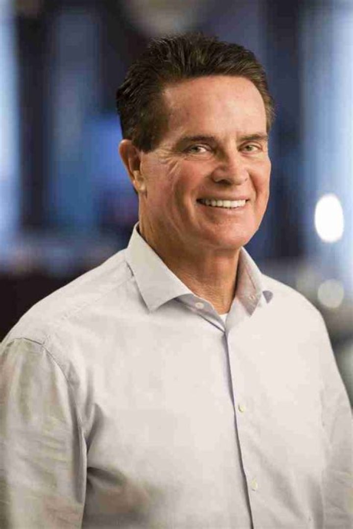 Robert Duggan Net Worth