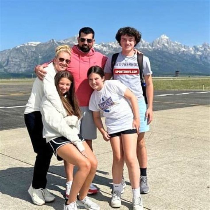 
Ryan Day Kids RJ, Grace And Ourania, Wife Christina Spirou Day 