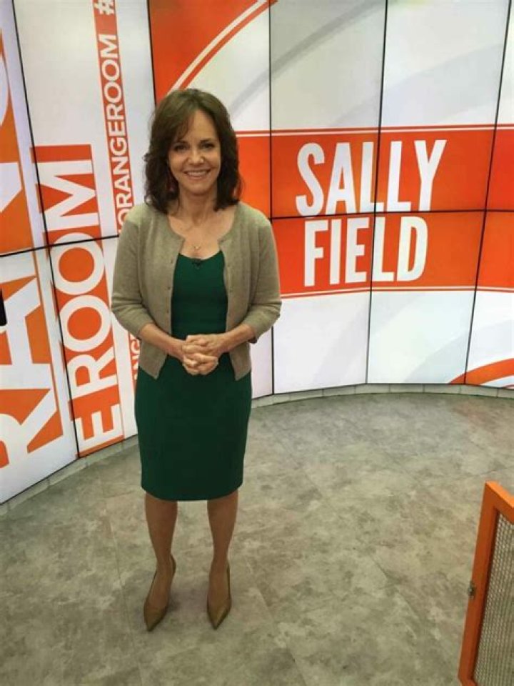 Sally Field Height, Weight, Measurements, Bra Size, Shoe Size