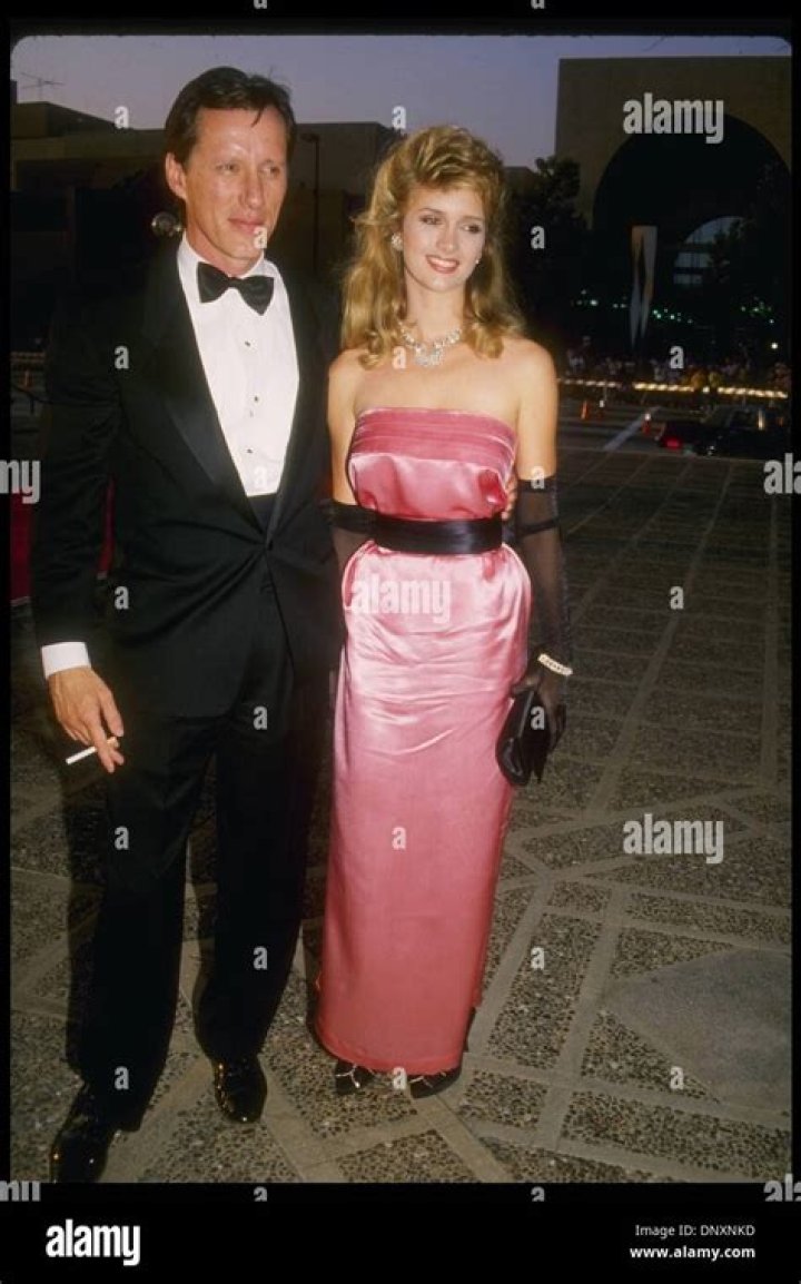 Sarah Owen Wiki, Age, Bio (James Woods’ Wife) Family, Height, Boyfriend