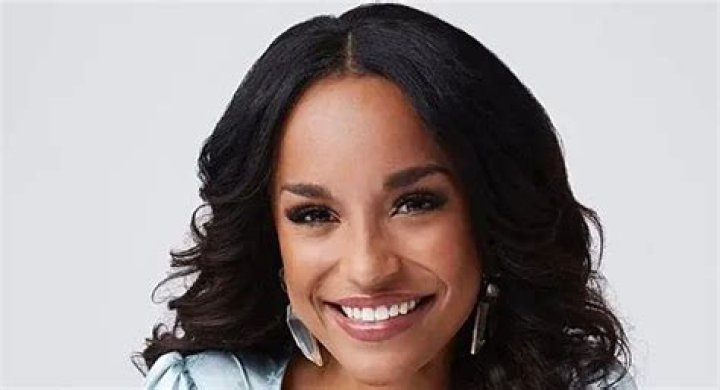 Serene Russell (Bachelor) Wiki, Age, Ethnicity, Height, Instagram, Halloween, Oklahoma, Teacher