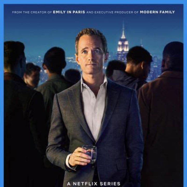 
Showtime Has Renewed Uncoupled For A Second Season After Being Canceled By Netflix 