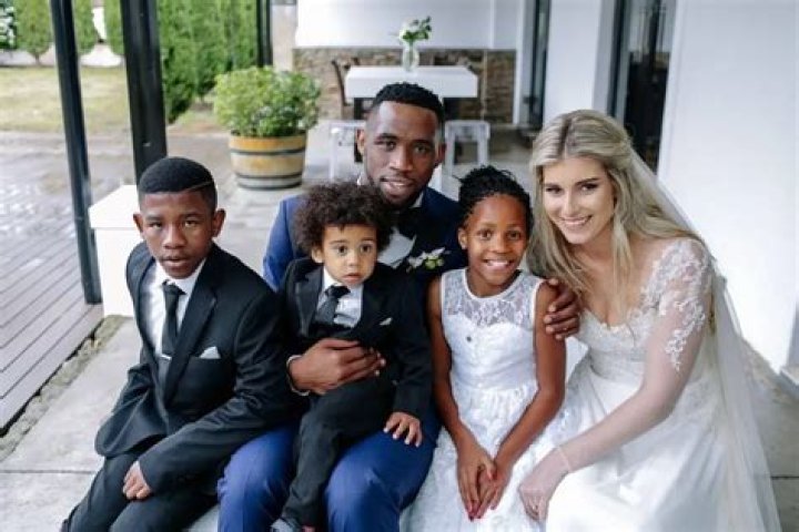 Siya Kolisi Parents: Father Fezakele Kolisi And Mother Phakama