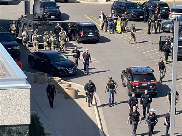 Southdale Center mall shooting reports: Large police presence in Edina, lockdown issued