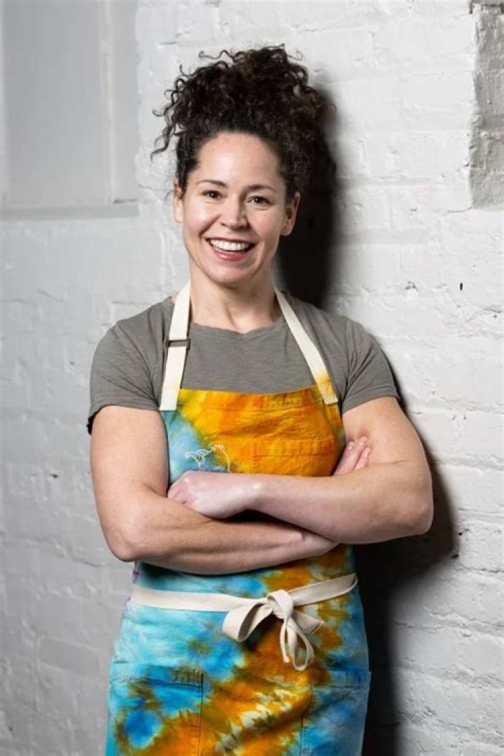 Stephanie Izard Bio, Wiki, Age, Height, Family, Husband, Kids, Chef and Net Worth