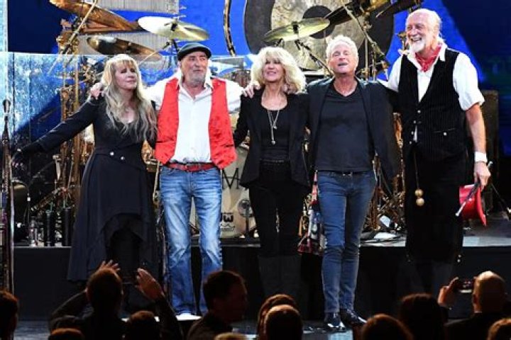 
Stevie Nicks and Mick Fleetwood Mourn Loss of Fleetwood Mac Bandmate and ‘Best Friend’ Christine McVie 