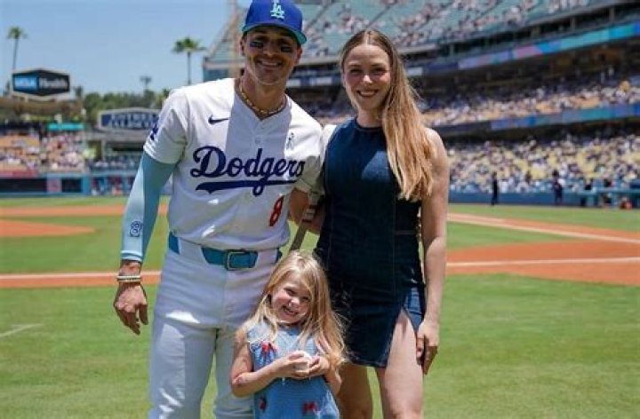 The Truth We Know About Kiki Hernandez’s Wife, Mariana Vicente