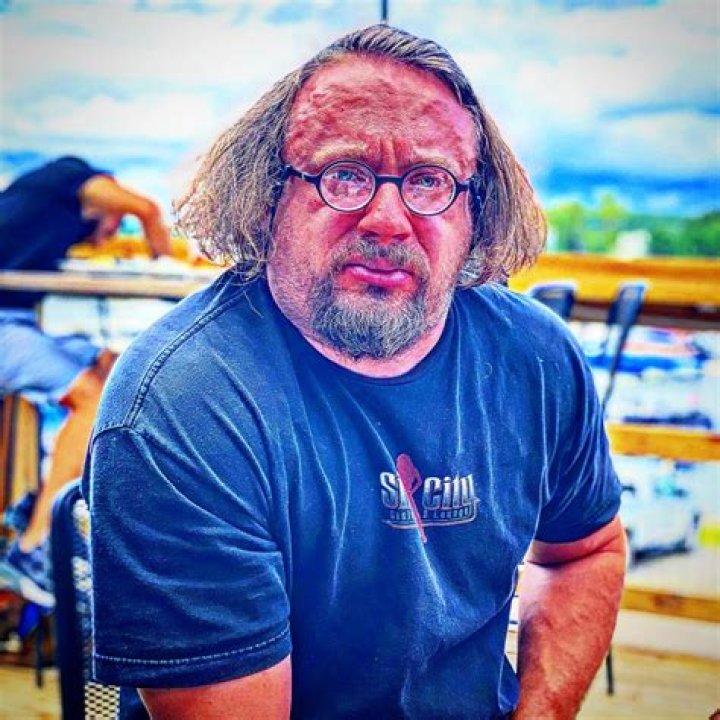 TJ Hockenson Hyde Height, Weight, Net Worth, Age, Birthday, Wikipedia, Who, Instagram, Biography