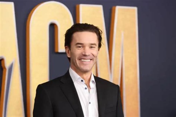 
Tom Pelphrey Height, Weight, Net Worth, Age, Birthday, Wikipedia, Who, Nationality, Biography 