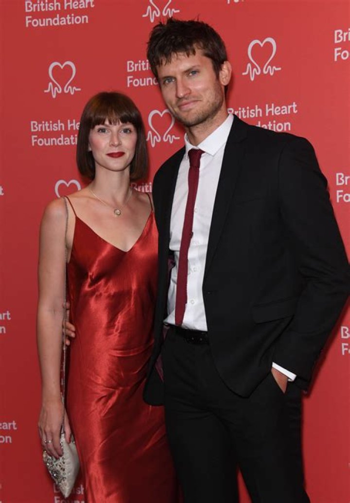 Tom Weston-Jones Net Worth