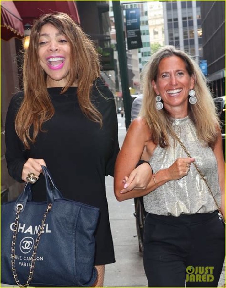 Wendy Williams and Suzanne Bass Show – Husband, Net Worth, Age, Wiki