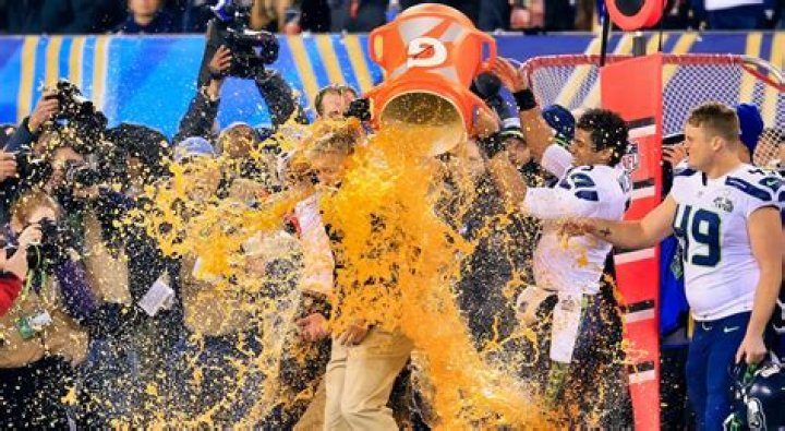 
What color was the Gatorade in the Super Bowl this year? Andy Reid photo goes viral 