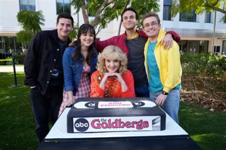 
What Happened to Murray Goldberg on the Show? Why Is Murray Leaving The Goldbergs? 