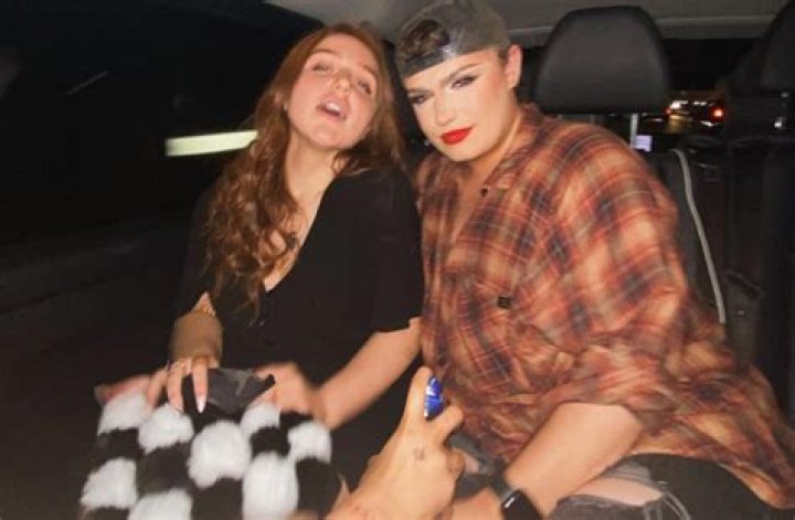 What Is Eleanor Neale’s Net Worth? Age, Boyfriend And Merch