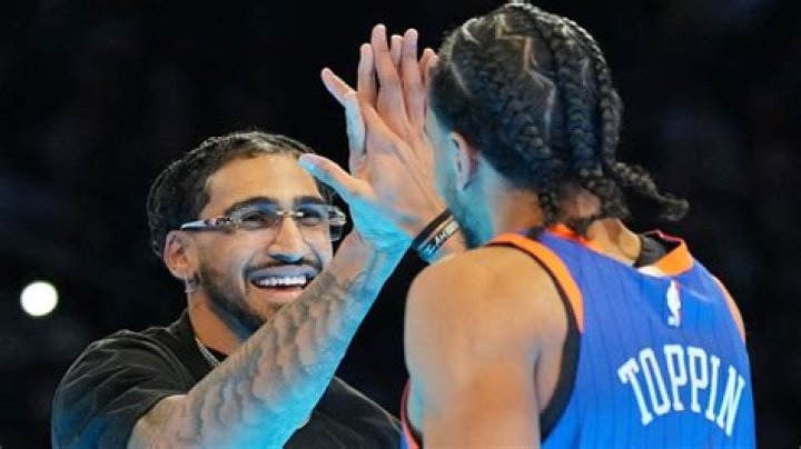 Who Are Obi Toppin Parents? Meet Roni Toppin And Obadiah Toppin