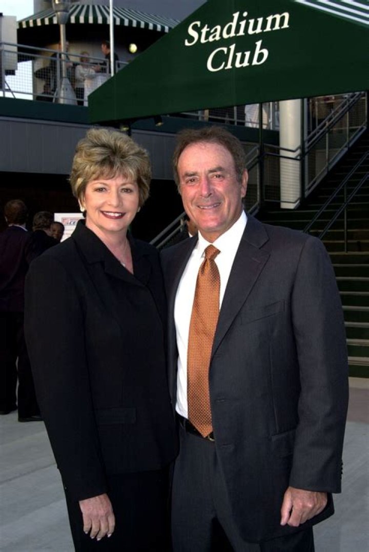 Who Is Al Michaels Wife Linda Anne Stamaton? Everything On Her Family And More