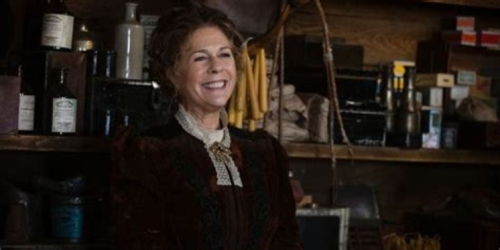 Who Is Carolyn? Is Rita Wilson in 1883?