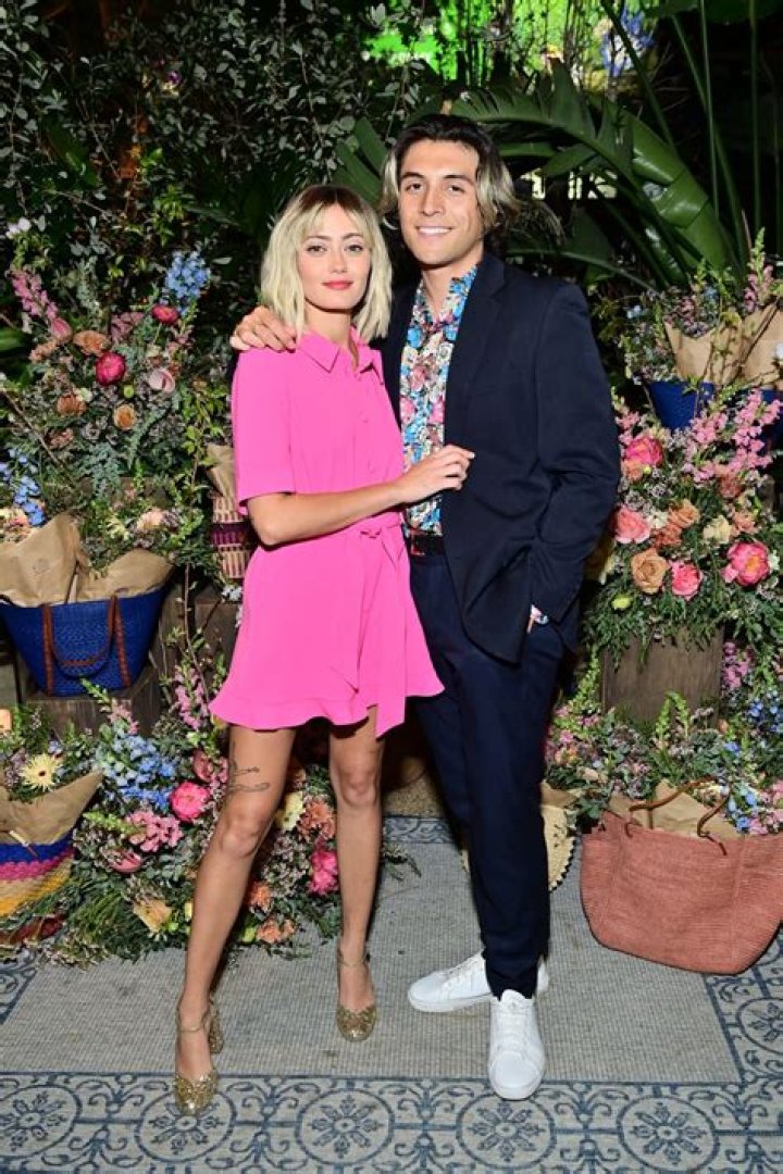 Who Is Ella Purnell Boyfriend? Everything On The Actress’ Relationships And Love Life