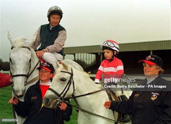 
Who Is Jockey Lester Piggott Wife Susan Armstrong? Family Of The Legendary Horse Racer Grieving Currently 