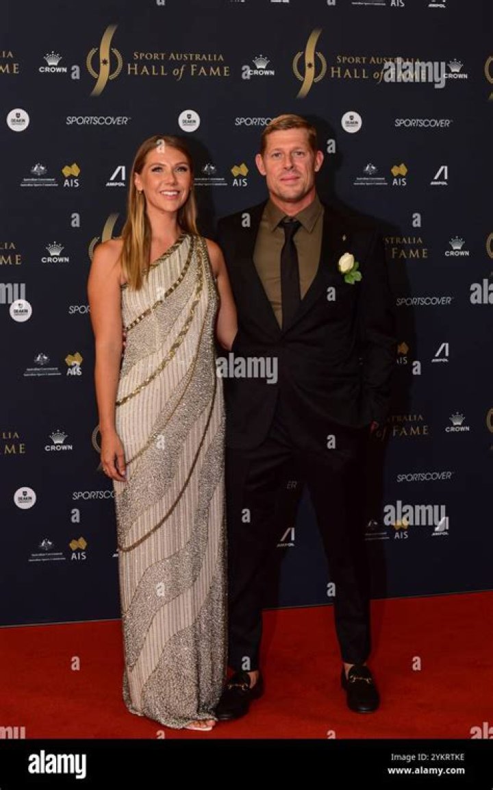 
Who Is Mick Fanning’s Wife, Karissa Dalton? All We Know About His Net Worth 