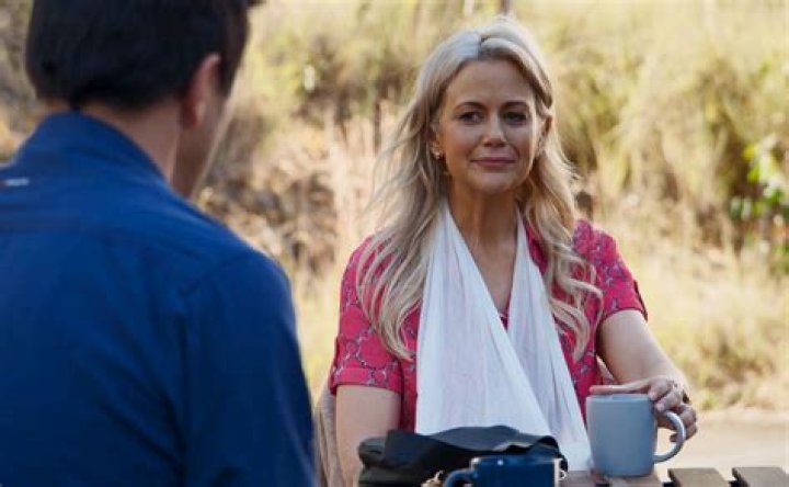 
Who is Rachael Buck? TikToker under fire for posting relationship details on platform 