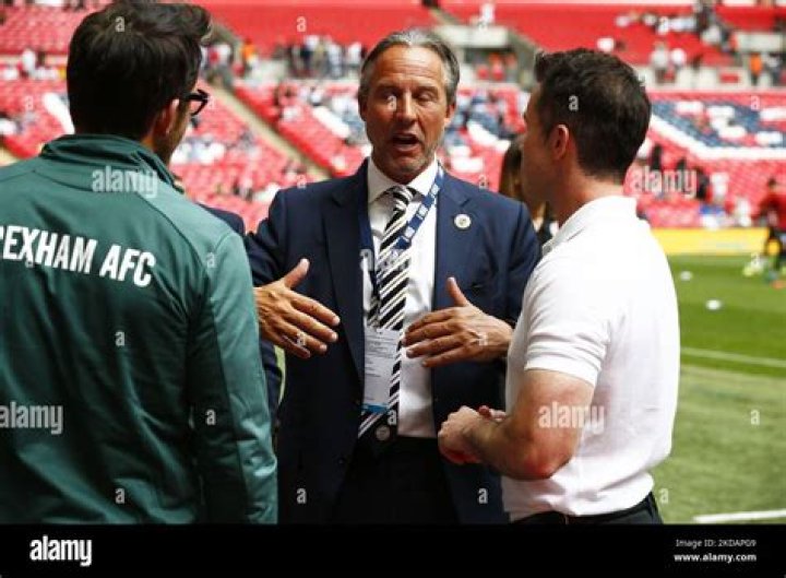 
Who Is Robin Stanton Gleaves? Bromley FC Owner Details After Bell 407 Helicopter Accident Involvement 