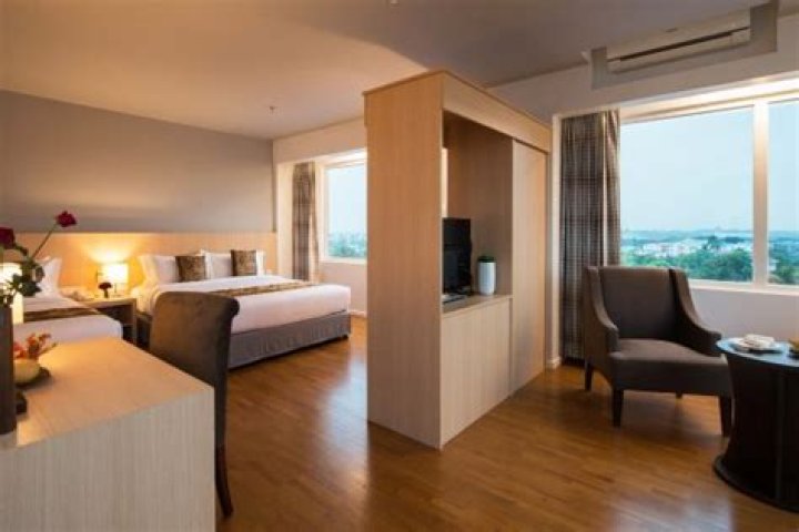 Wyne Hotel, Yangon, Myanmar